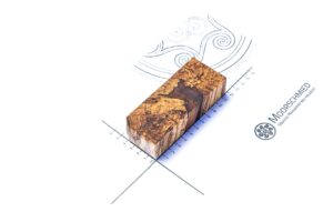 Stabilisiertes Holz: GESTOCKTE BUCHE (Einzelstück)